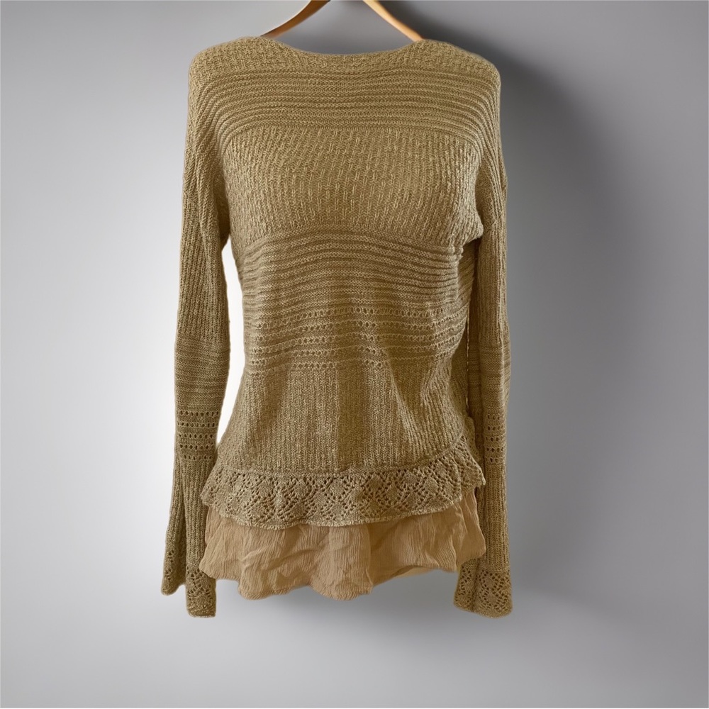 Knox Rose ruffle bottom sweater